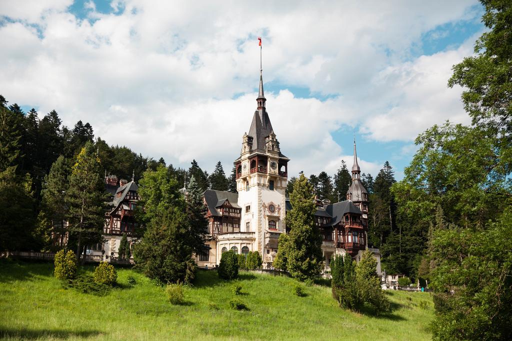 Pension Marina Hotel Sinaia Exterior photo